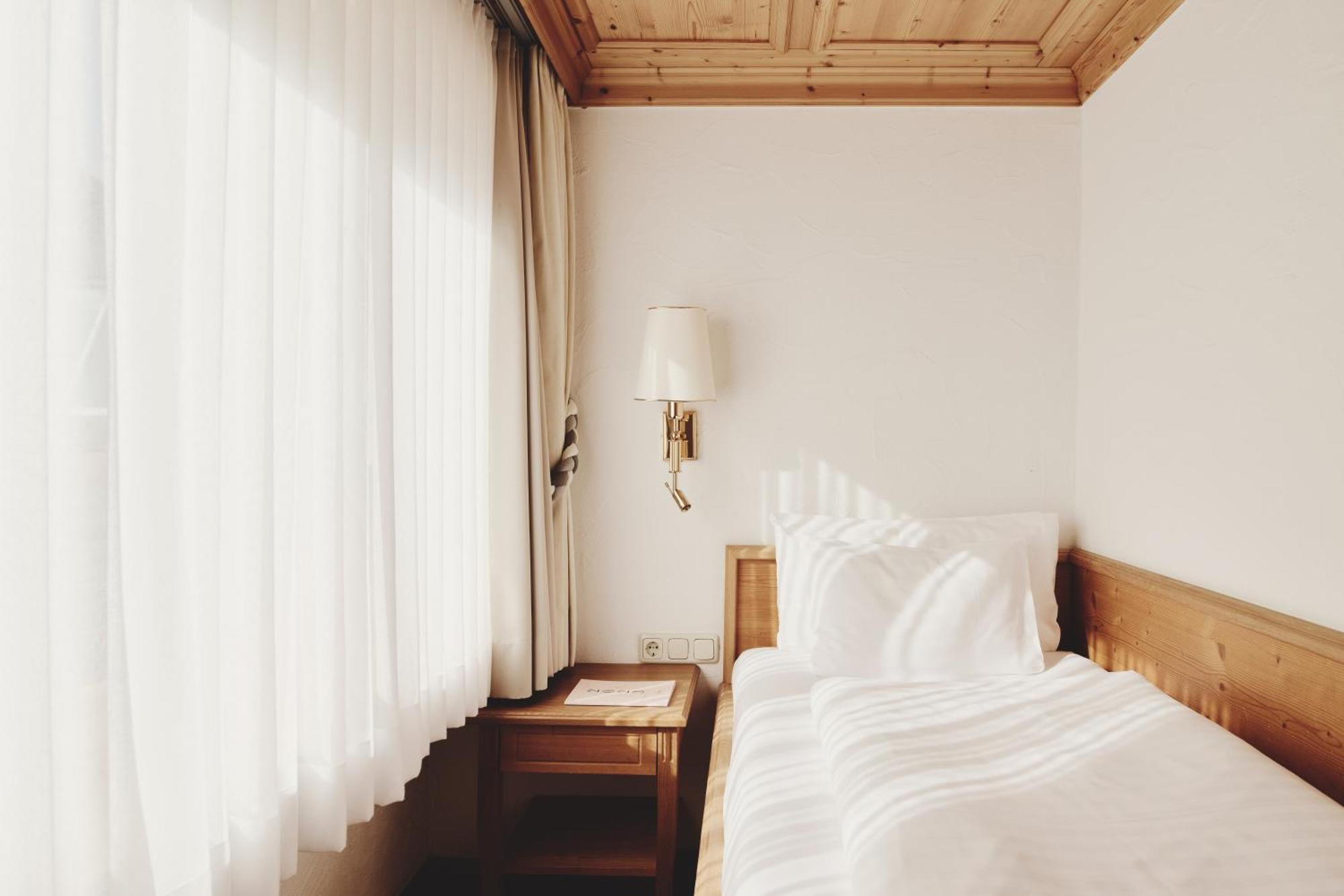 Burg Hotel Oberlech Ngoại thất bức ảnh