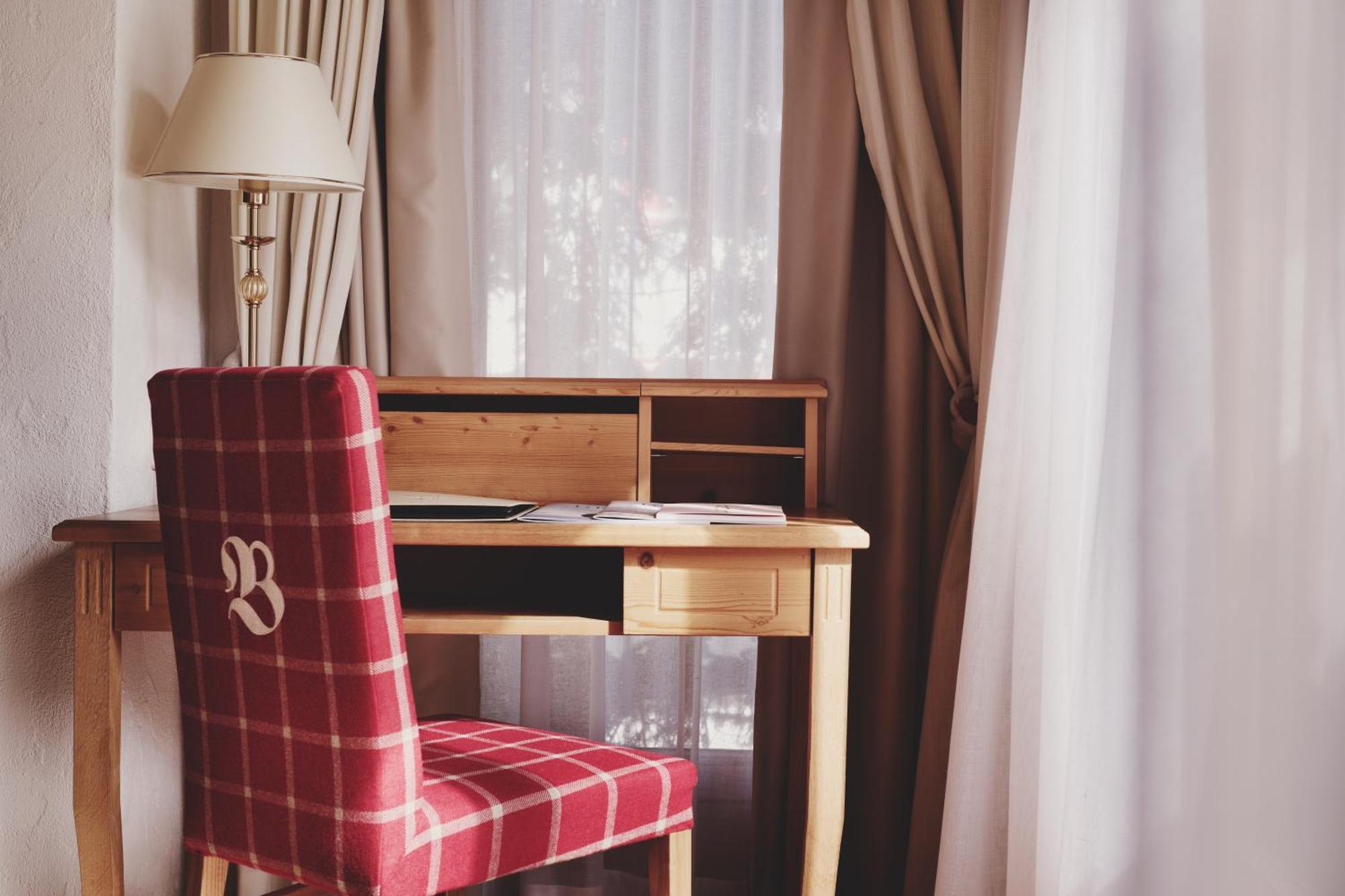 Burg Hotel Oberlech Ngoại thất bức ảnh