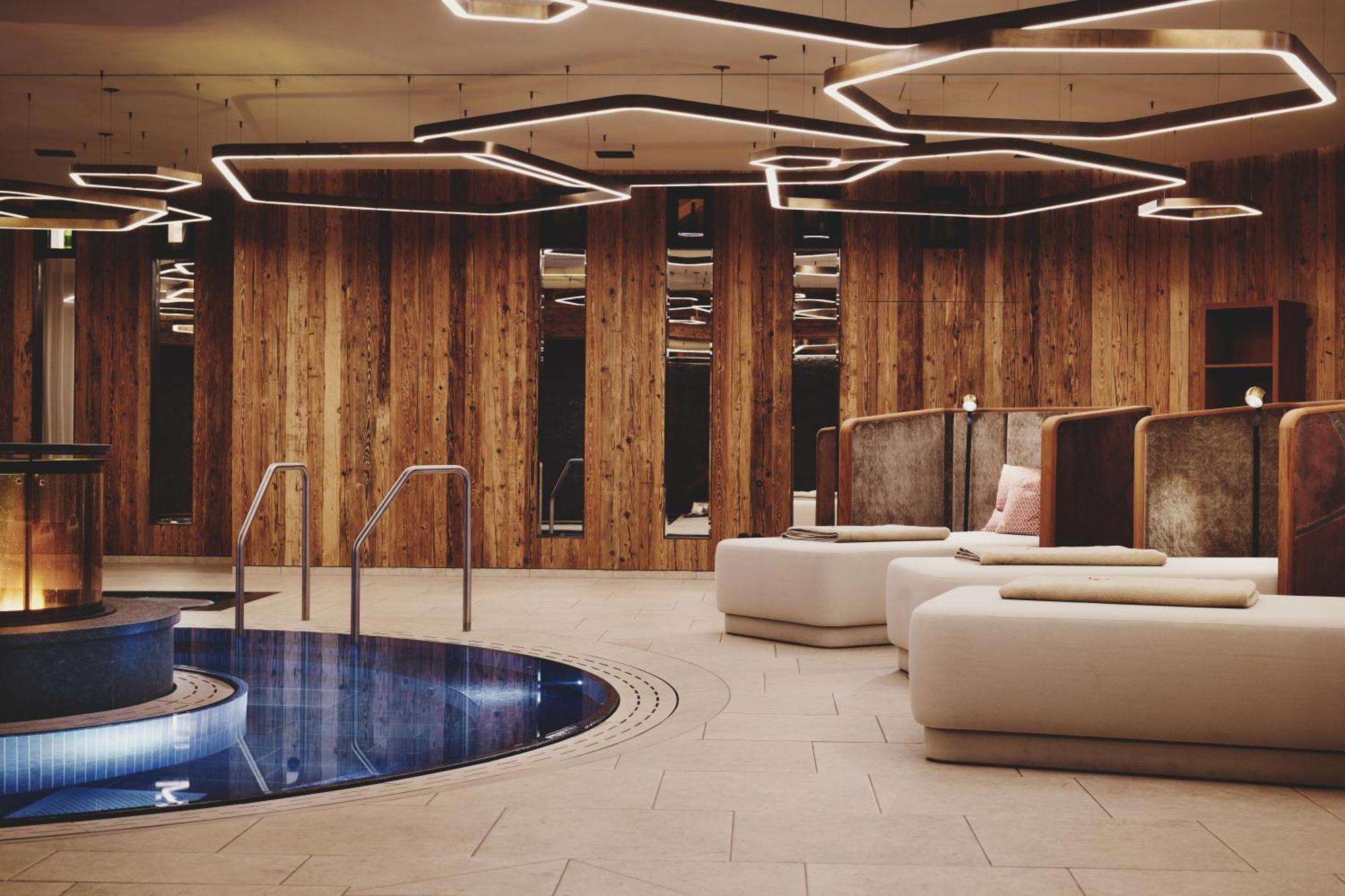 Burg Hotel Oberlech Ngoại thất bức ảnh